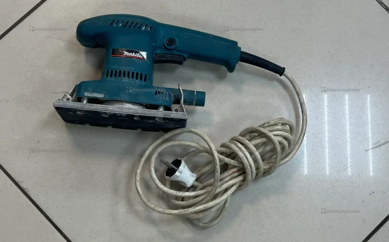 Шлиф-машинка Makita BO3700