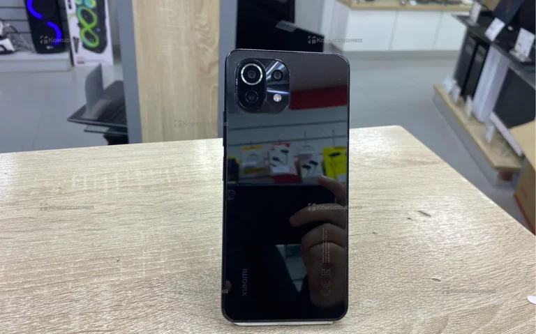 Xiaomi Mi 11 Lite  8/128 ГБ