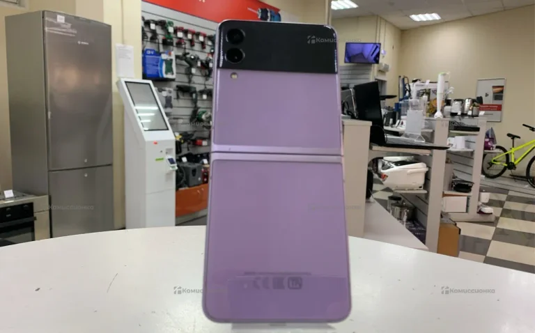 Samsung Galaxy Z Flip3 5G 8/256 ГБ