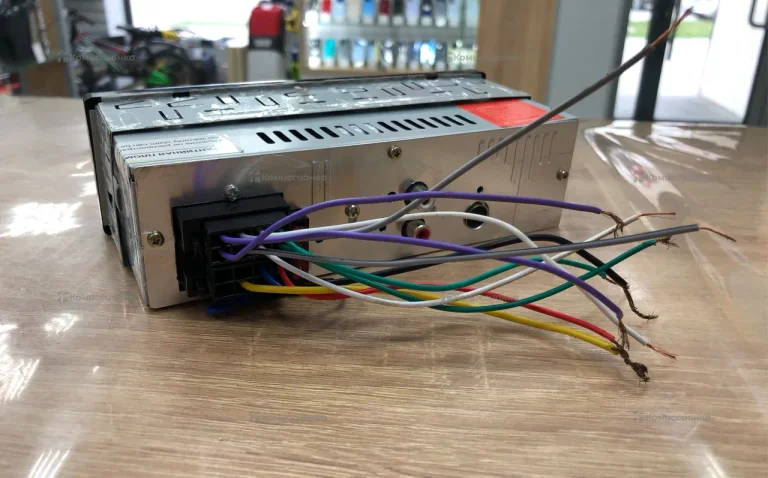 Автомагнитола Soundmax SM-CCR3063FB