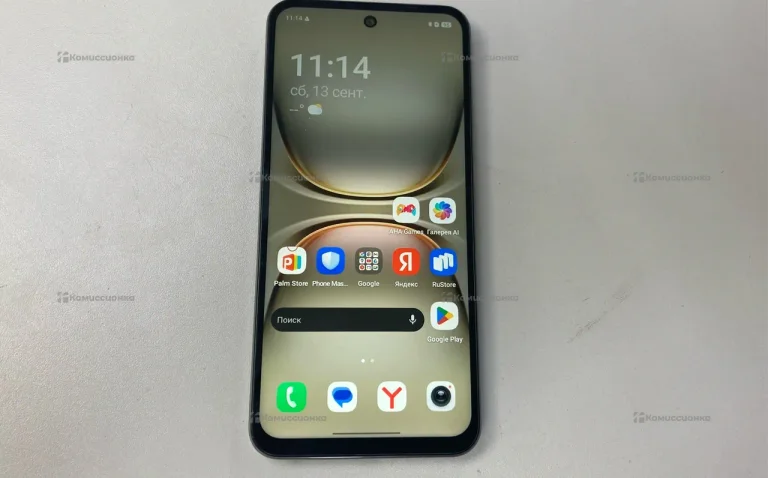 Tecno Spark Go 2 4/128 Гб