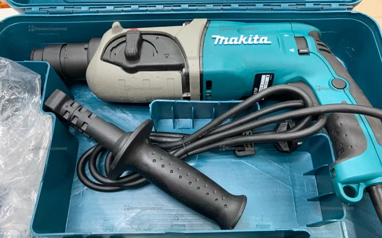 Перфоратор Makita 2470HR