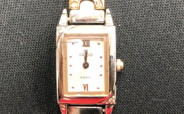 Часы  женские кварцевые RAUCCI