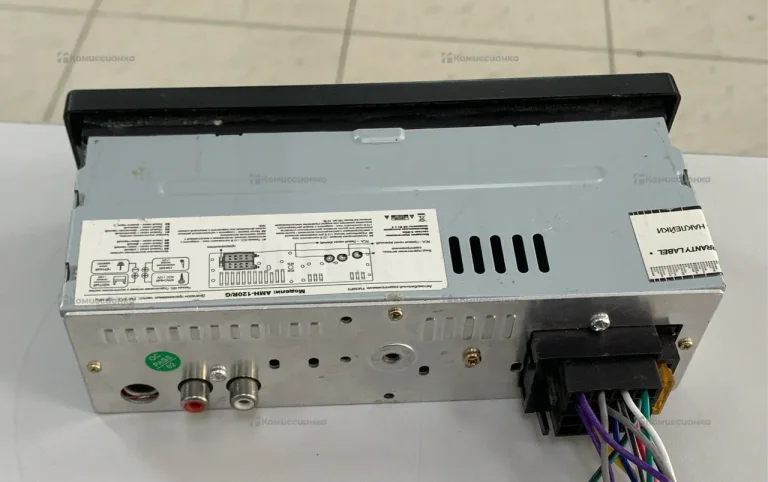 Автомагнитола Aura AMH-120G
