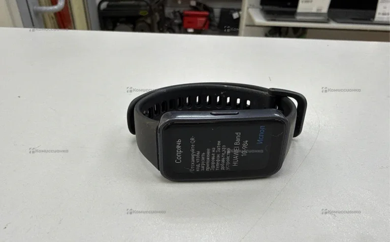 Часы huawei band 10