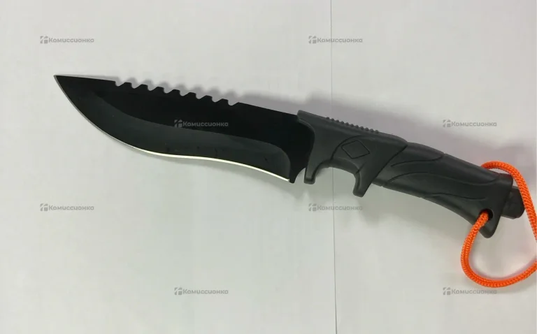 Нож туристический