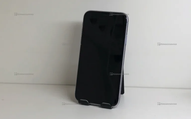 Apple iPhone 11 4/64 ГБ