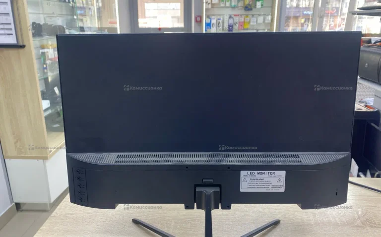Монитор широкоформатный диагональ 24". Разъёмы VGA и HDMI,  1920x1080 FullHD