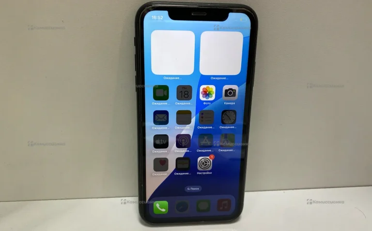 Apple iPhone XR 64GB..