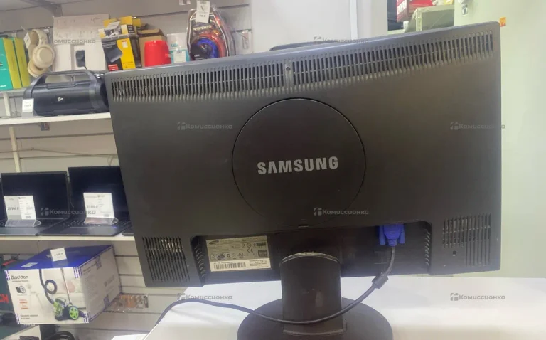 Монитор Samsung SyncMaster 2243SN