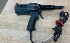 Заклепочник SKYTOOLS.