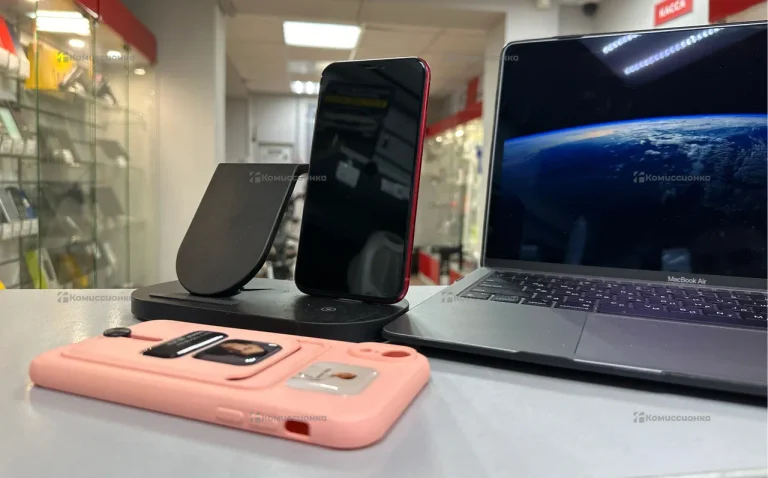 Apple iPhone Xr 64 ГБ.