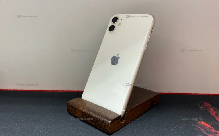 Apple iPhone 11 4/128 ГБ