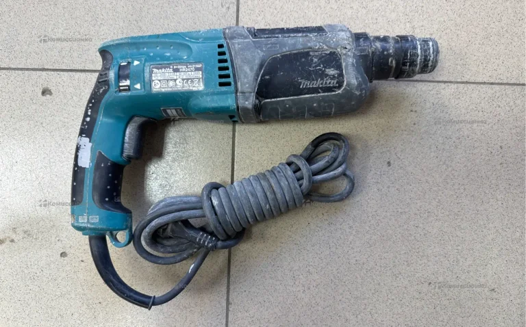 Перфоратор makita HR2470