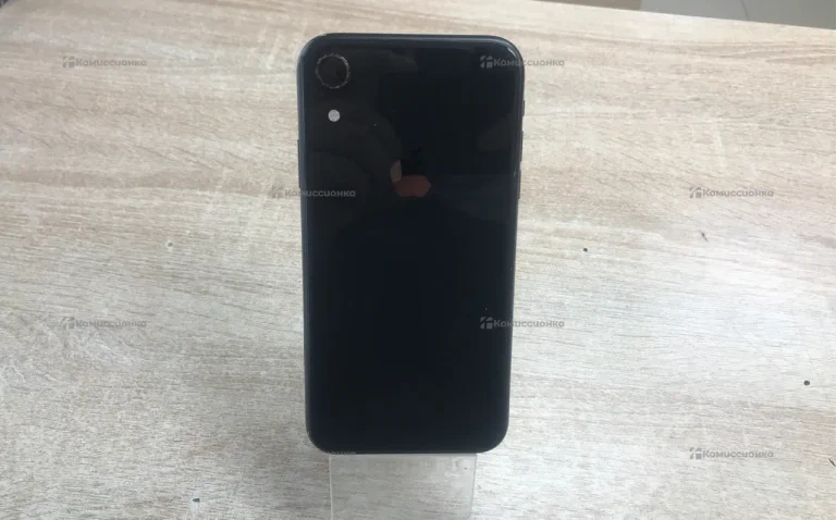 Apple iPhone XR 3/64 ГБ