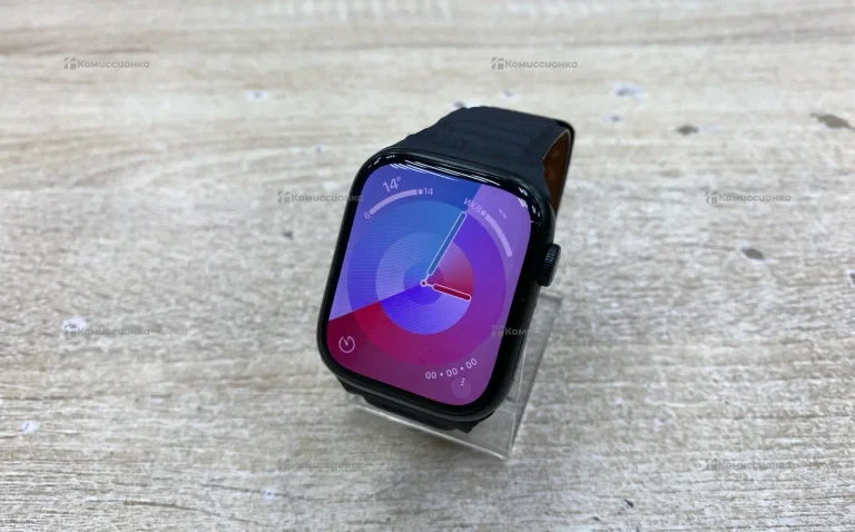 Часы  Apple Watch 7 45mm