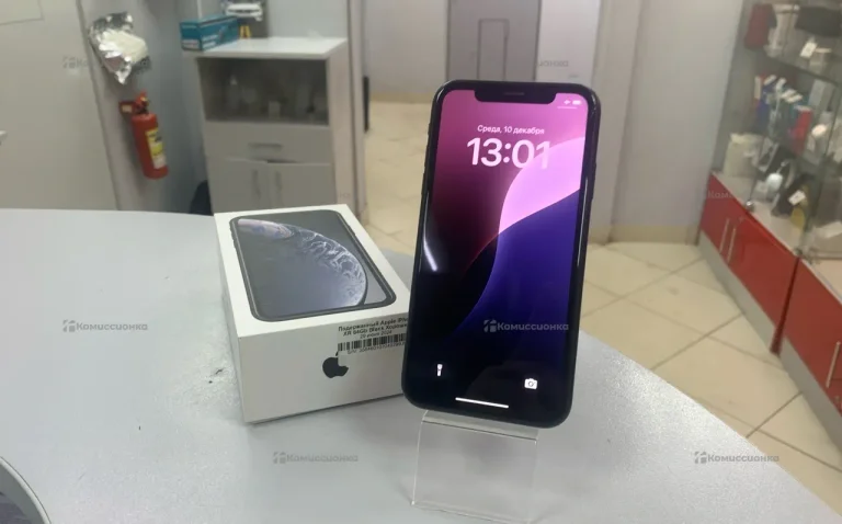 Apple iPhone XR 3/64 ГБ