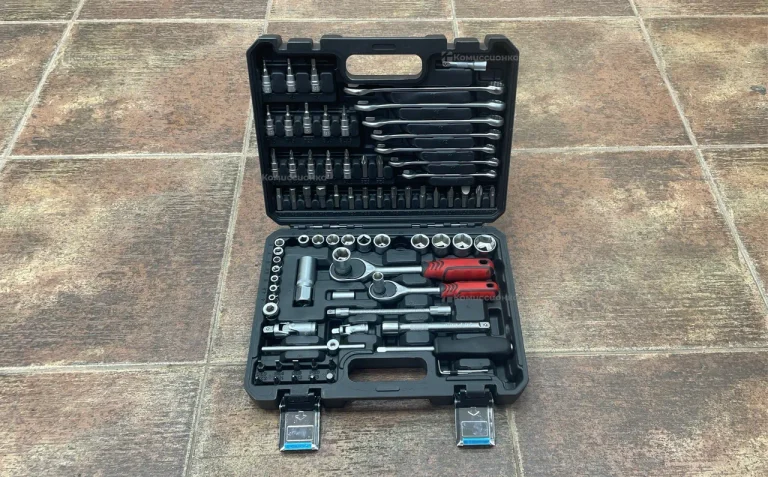 набор инструментов forcekraft 82 предмета