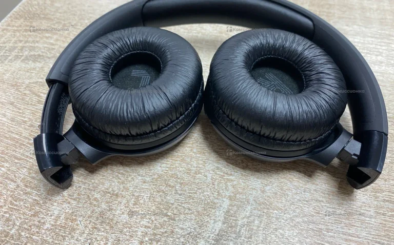 Наушники  JBL TB520
