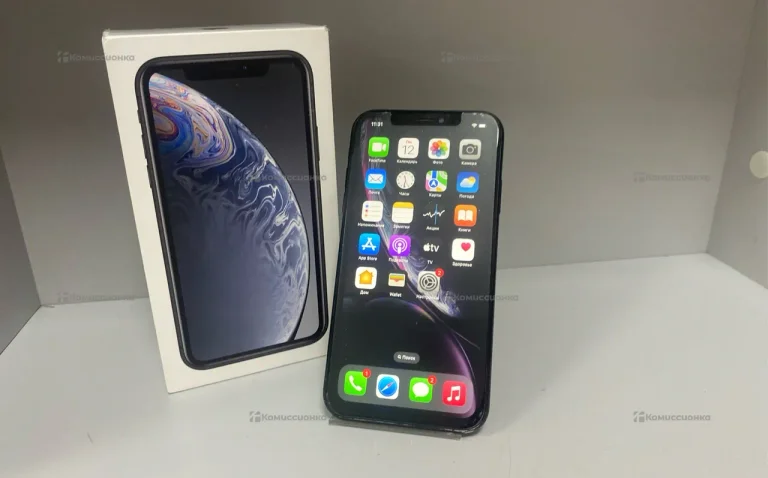 Apple iPhone XR 3/64 ГБ