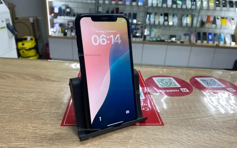 Apple iPhone XR 3/64 ГБ