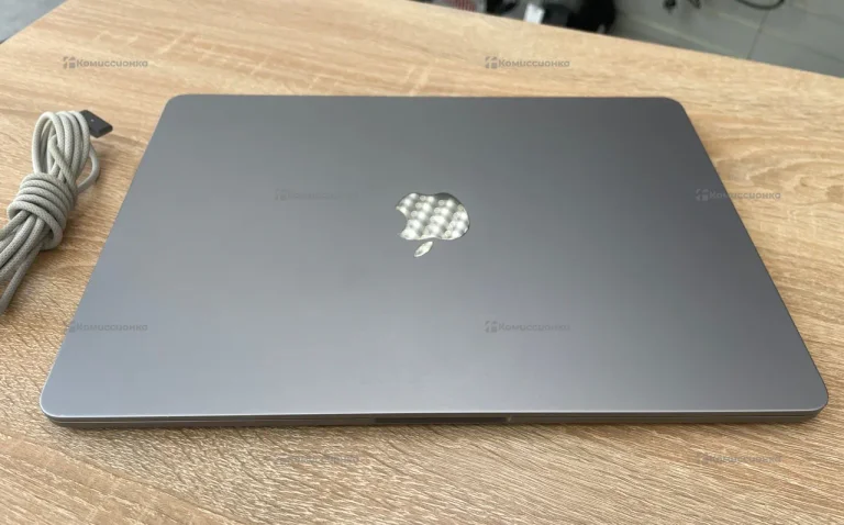 Ноутбук MacBook Air m2 2022