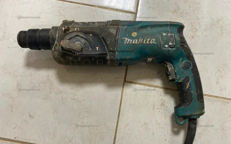 Перфоратор Makita hr2470