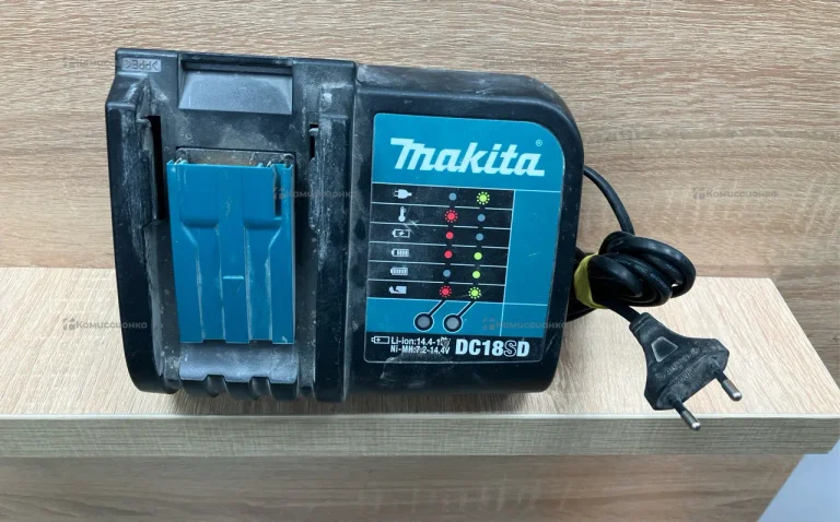 ЗУ Makita DC18SD