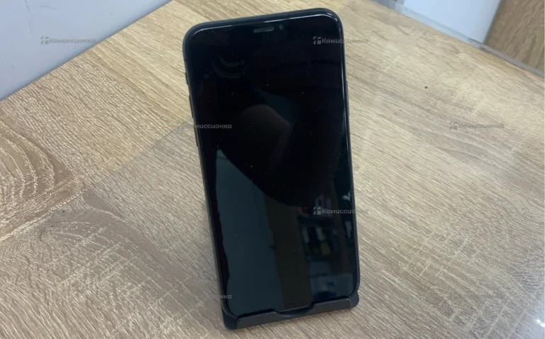 Apple iPhone X 3/64 ГБ