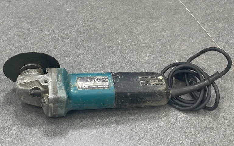 Ушм Makita 9558HN