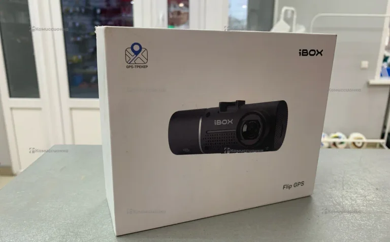 Видео регистратор iBox Flip
