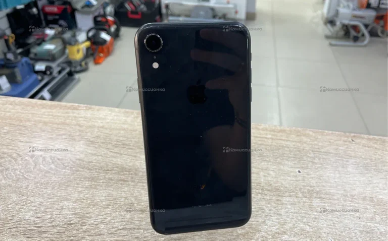 Apple IPhone XR 64 gb.