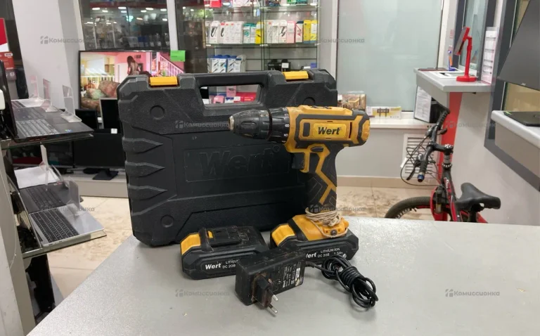 Шуруповерт бесщеточный Razz CD-20IDB