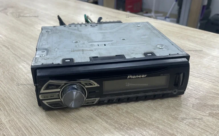 Автомагнитола  Pioneer DEH-1500UB