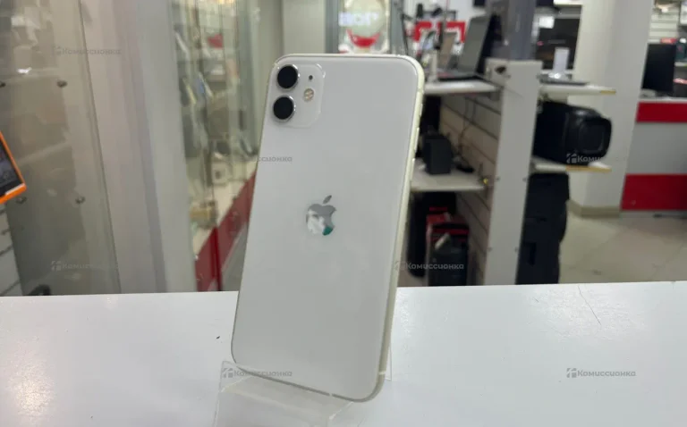 Apple iPhone 11 4/64 ГБ