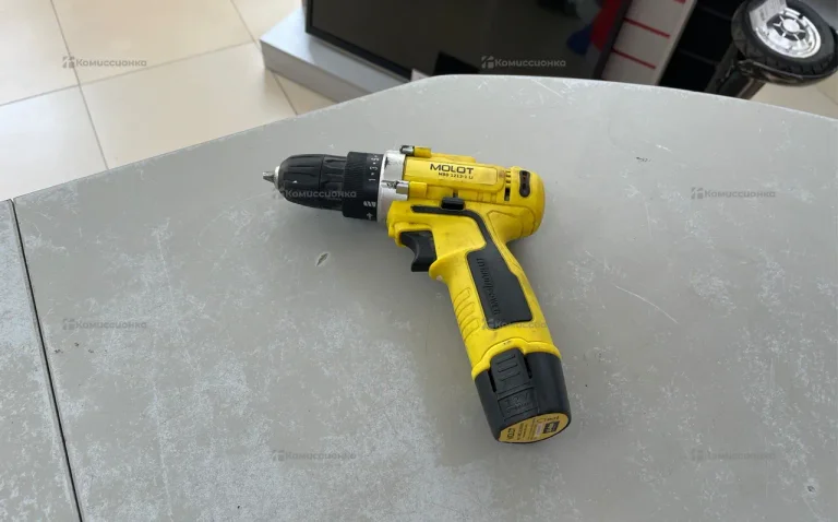 Аккумуляторная дрель-шуруповерт Molot MBD 1213-1 L
