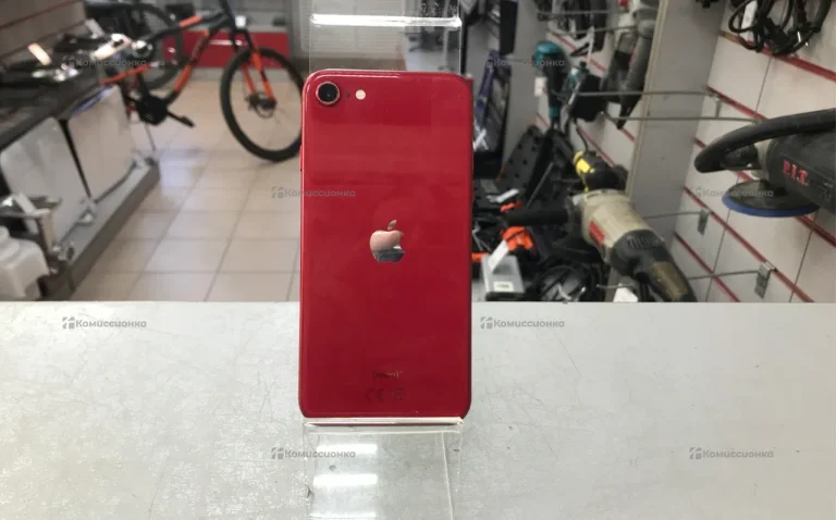 Apple iPhone SE (2020) 3/64 ГБ
