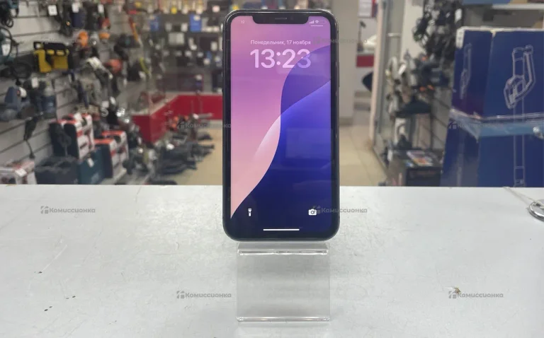 Apple iPhone 11 4/128 ГБ