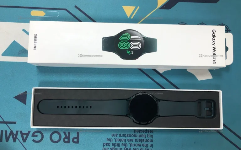 Часы Samsung Galaxy Watch 4