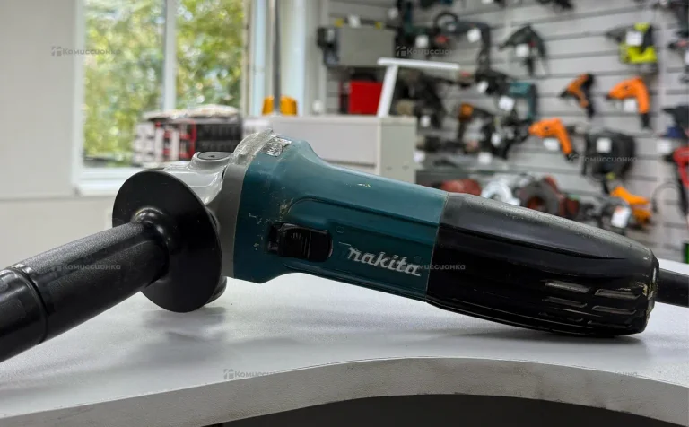 УШМ Makita GA4530R