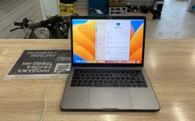 Ноутбук  Apple MacBook Pro 2017