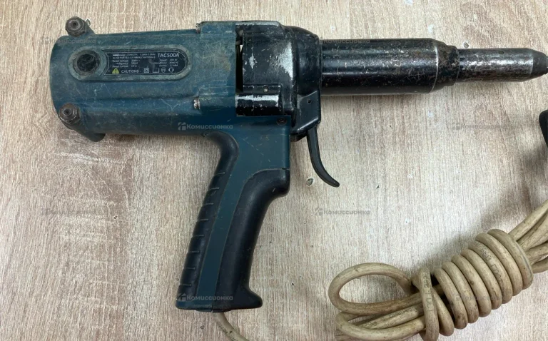 Заклепочник TAC500A
