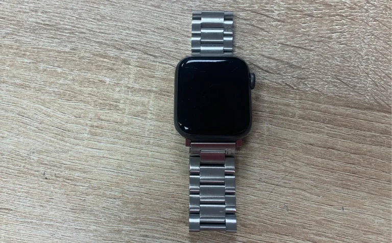 Часы  Apple Watch SE 40 mm