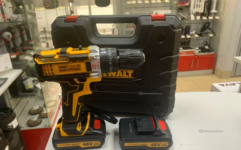 Шуруповерт Dewalt 48V