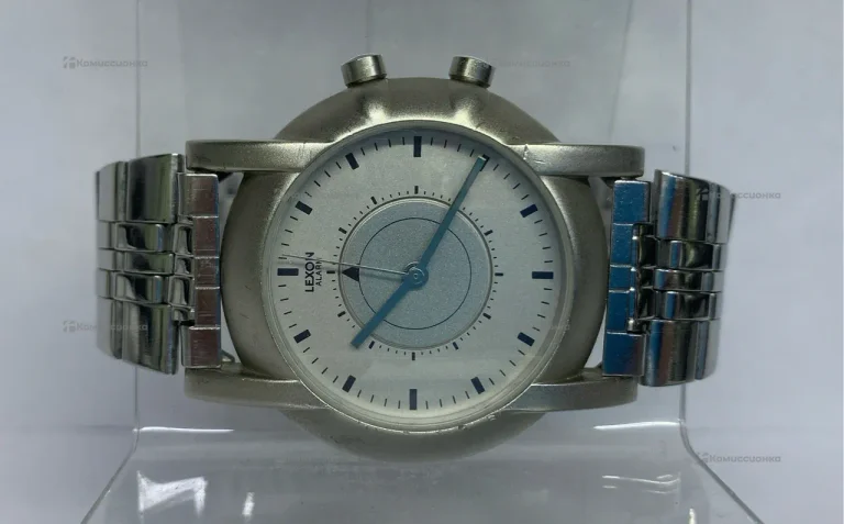 Часы Lexon