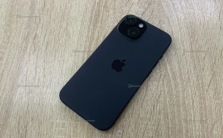 Apple iPhone 15 6/128 ГБ
