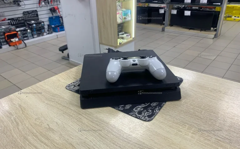 PS4. Slim 500 Gb