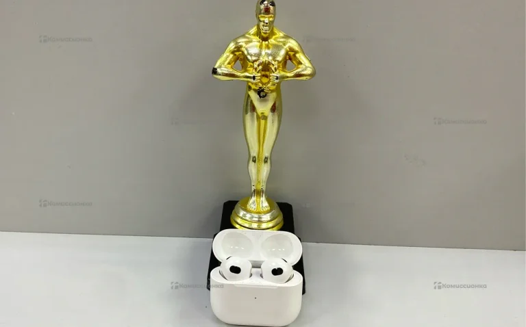 Наушники «AirPods 4»