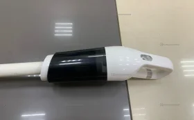 Пылесос ручной белый