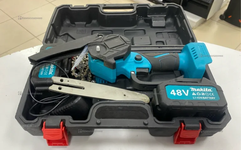 Аккумуляторная пила Makita 48V